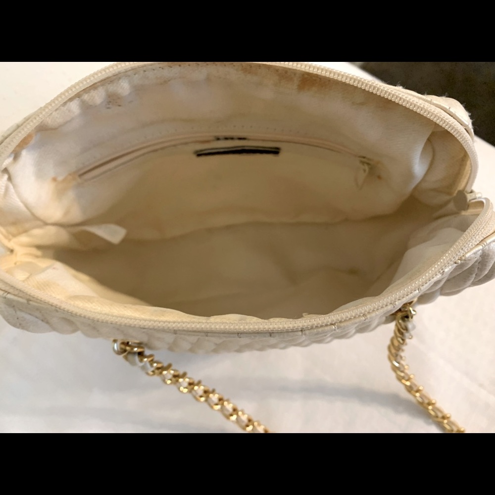 Handbag inside view